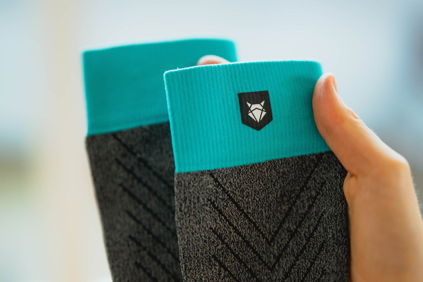 INCYLENCE RENEWED 壓力運動機能襪 V2 DARK GREY CYAN