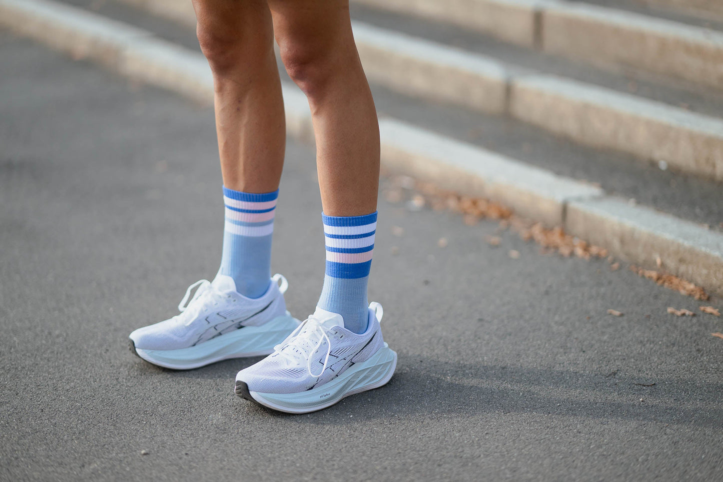 INCYLENCE MERINO STRIVE 羊毛運動機能襪 BLUE LIGHT PINK