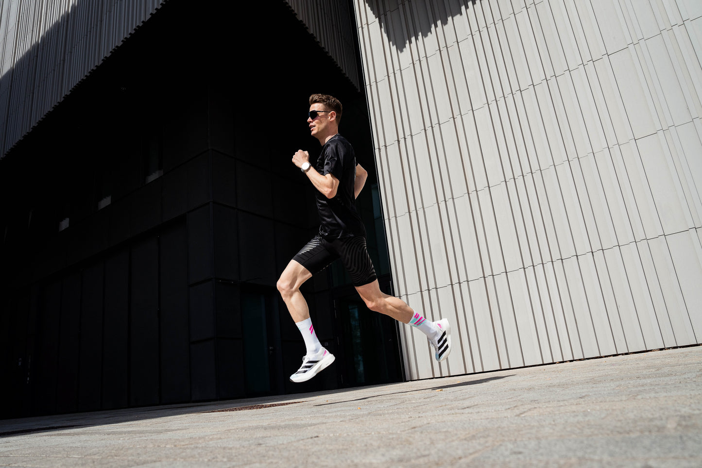 INCYLENCE 跑步運動機能襪 PHILIPP PFLIEGER RACING V4 WHITE MINT PINK
