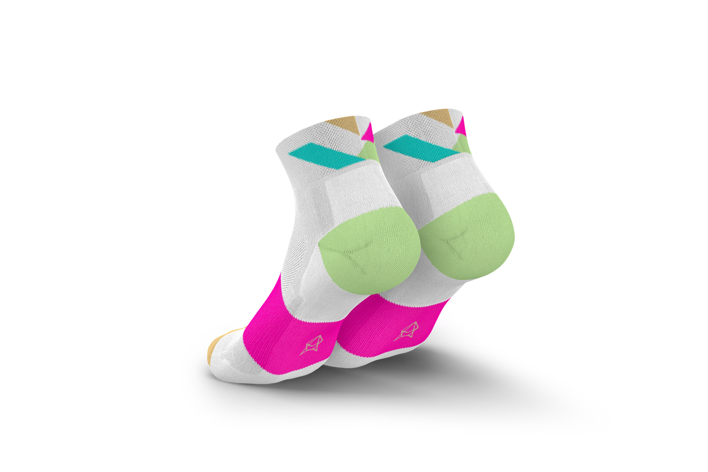 INCYLENCE ULTRALIGHT STRIKES SHORT WHITE PINK