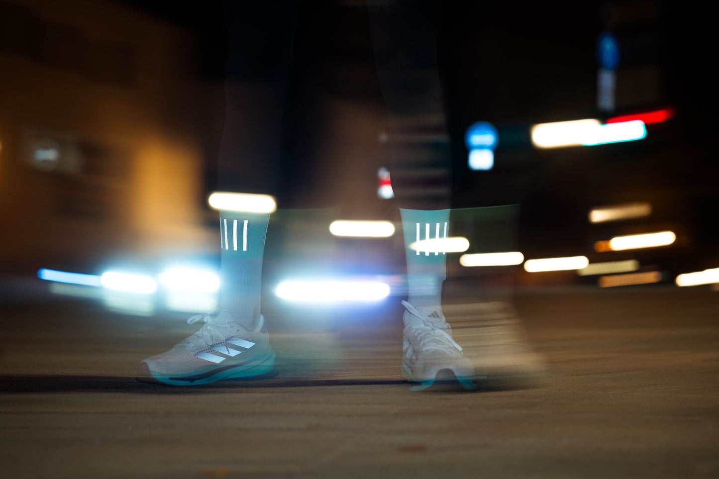 INCYLENCE HIGH-VIZ V3 反光跑步機能襪 BLUE