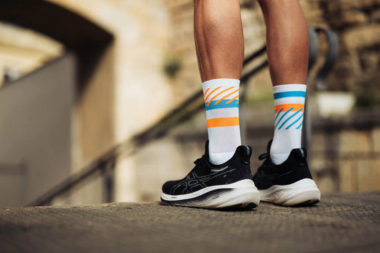INCYLENCE 跑步運動機能襪 DISRUPTS WHITE BLUE ORANGE