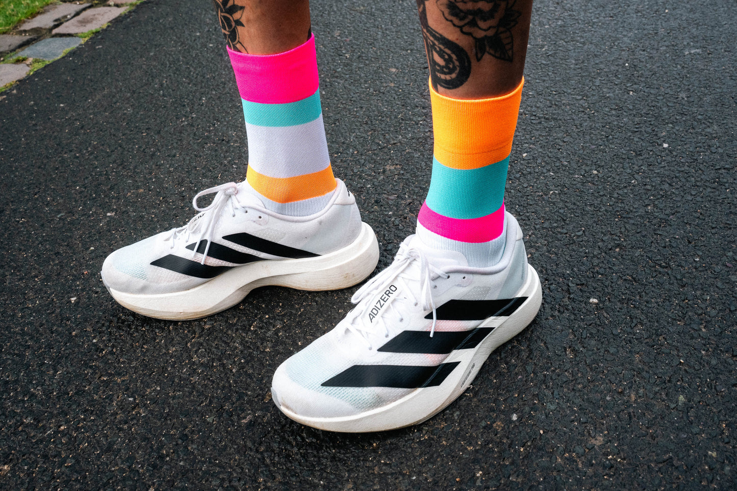 INCYLENCE 跑步運動機能襪 BANDS CYAN ORANGE