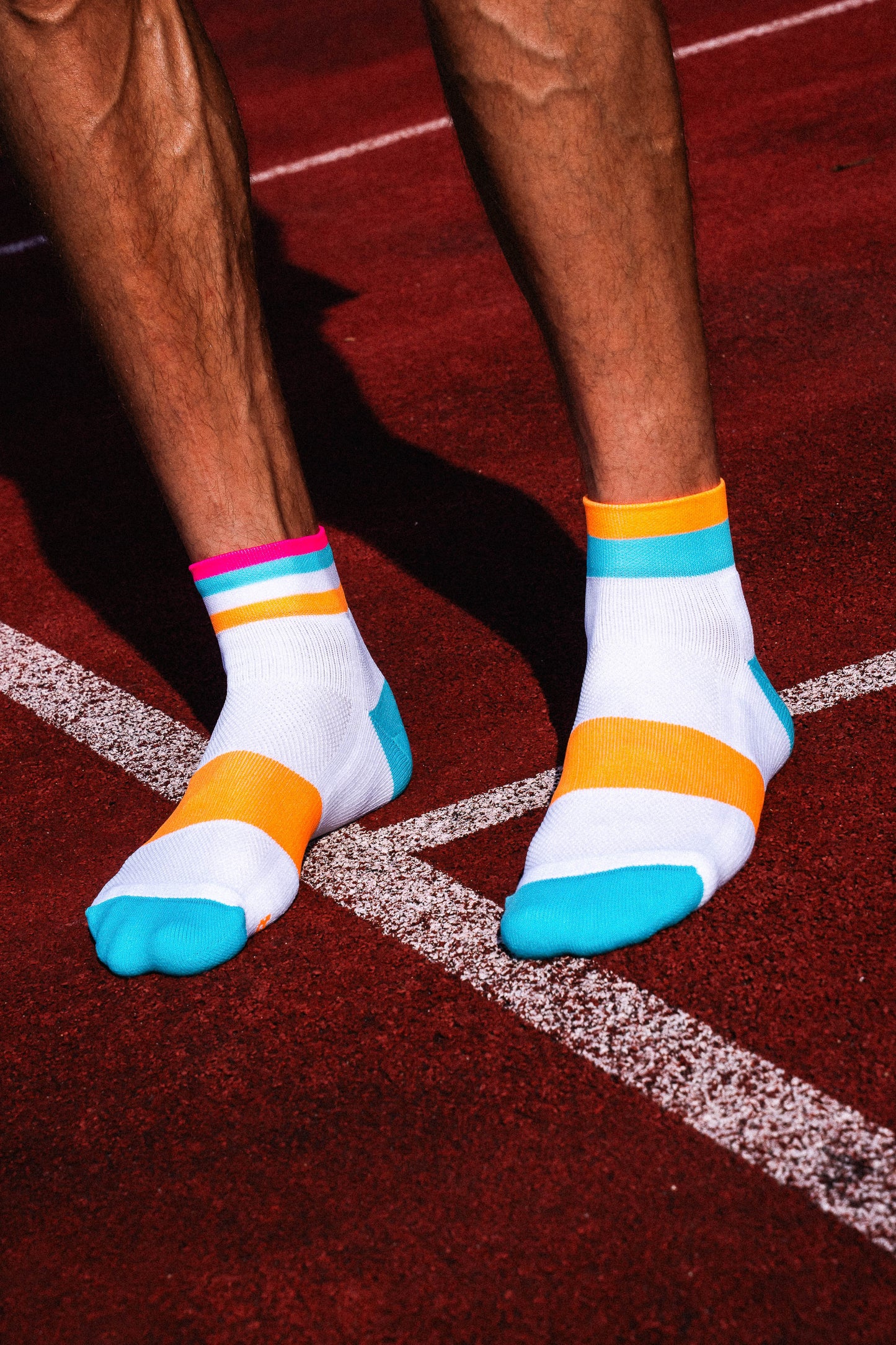 INCYLENCE 跑步運動機能短襪 BANDS SHORT CYAN ORANGE