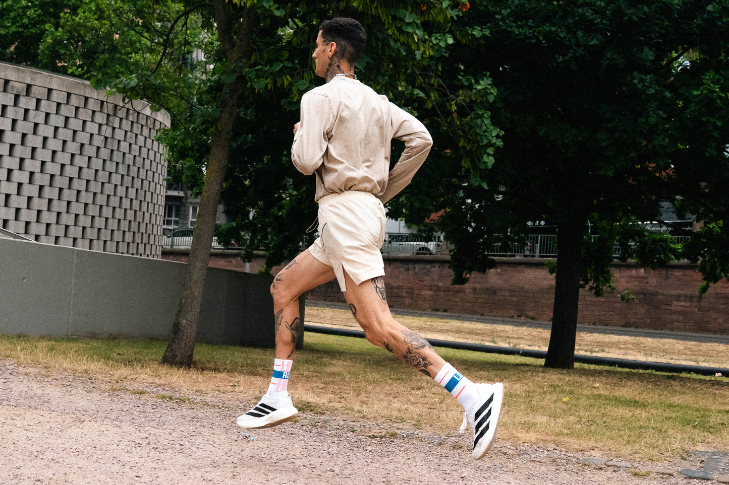 INCYLENCE 跑步運動機能襪 LONG RUN