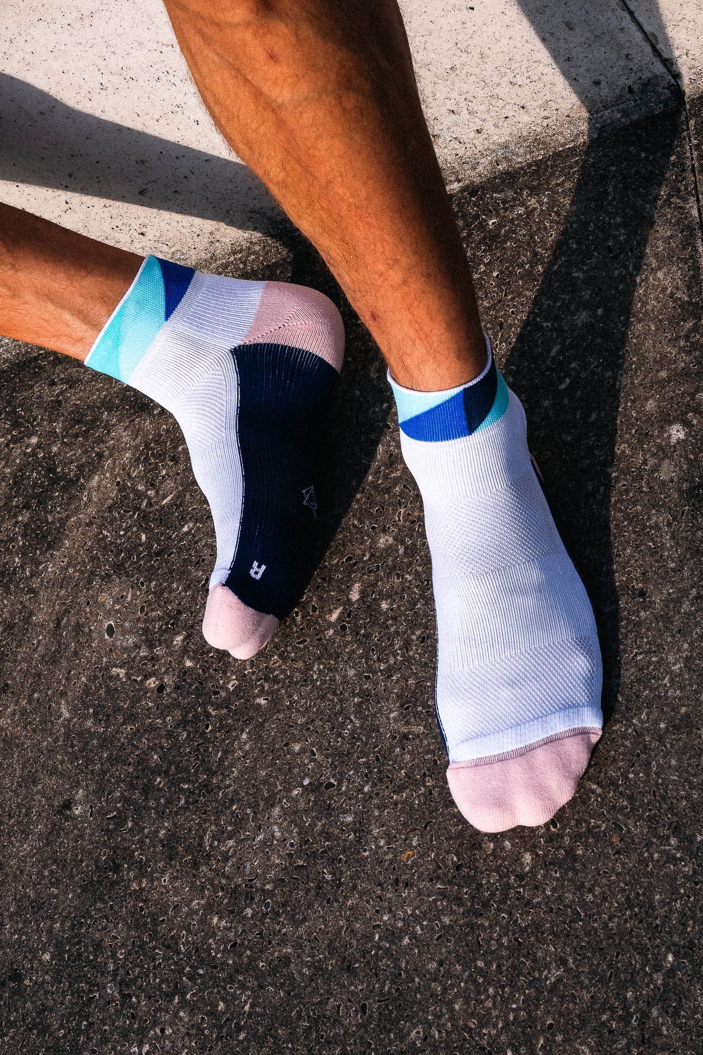 INCYLENCE 跑步運動機能短襪 POLYGONS SHORT NAVY MINT