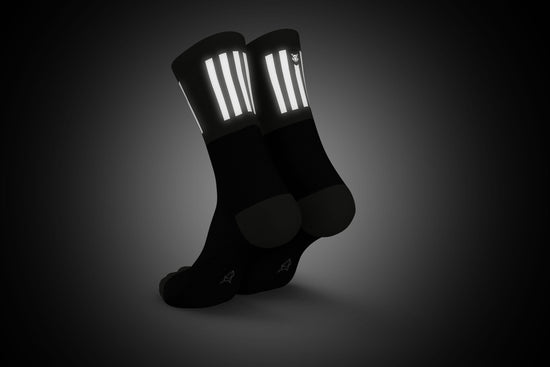 INCYLENCE HIGH-VIZ V3 反光跑步機能襪 BLACK