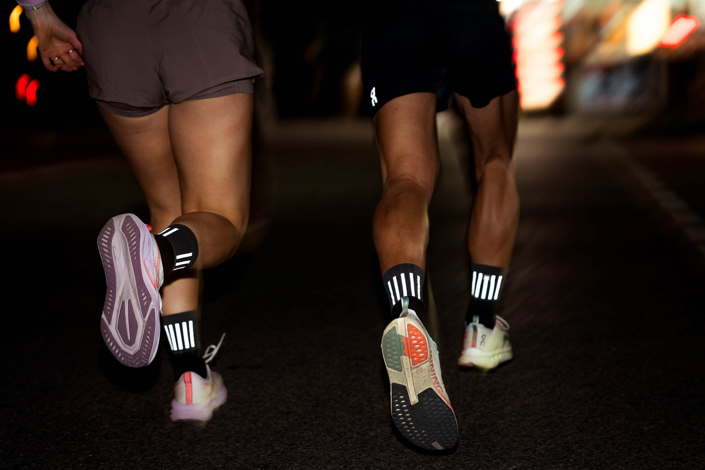 INCYLENCE HIGH-VIZ V3 反光跑步機能襪 BLACK