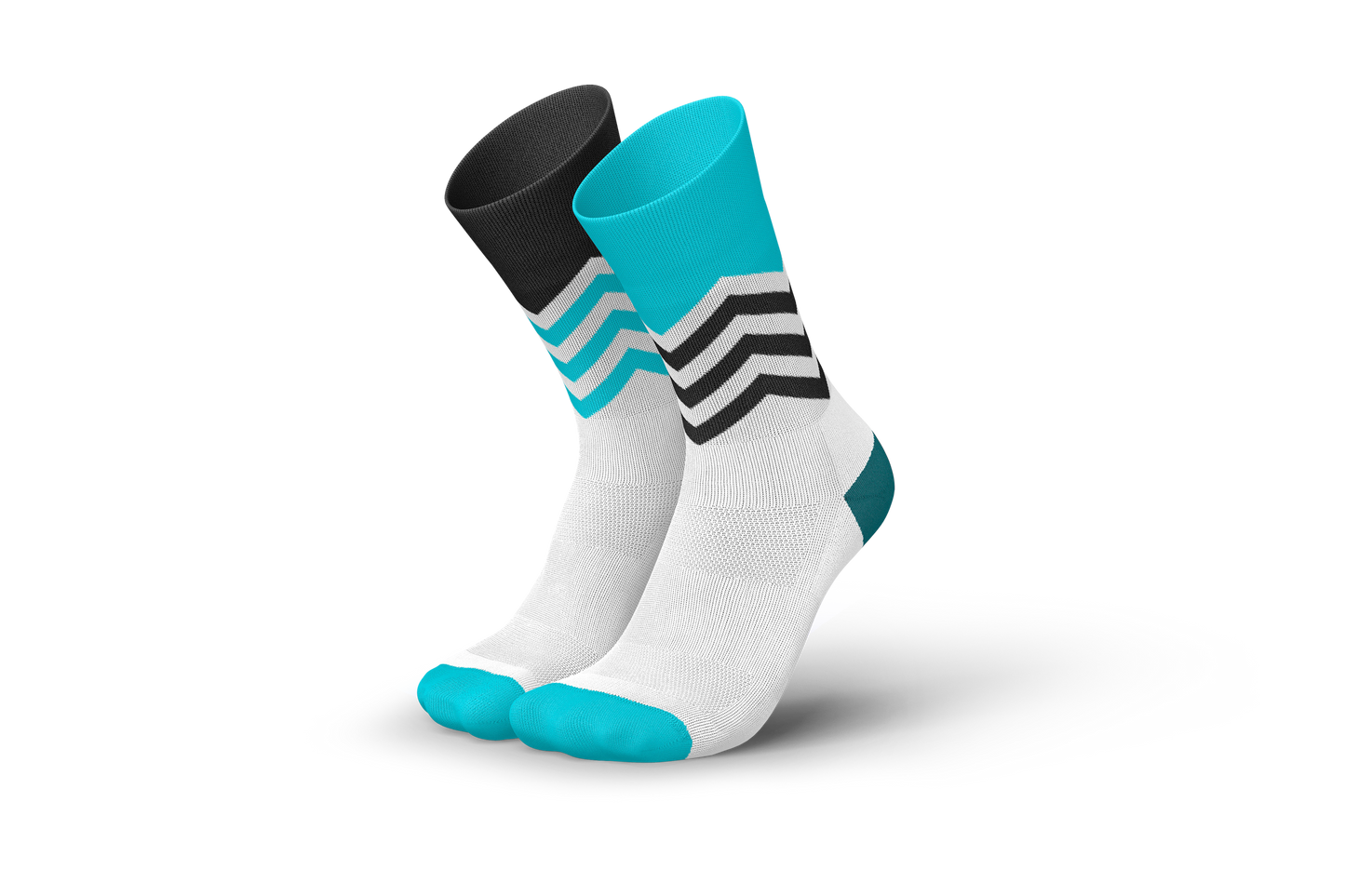 INCYLENCE 跑步運動機能襪 VOLTS CYAN BLACK