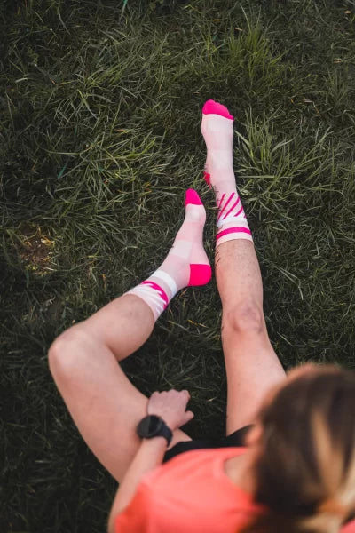 INCYLENCE 跑步運動機能襪 Disrupts Light Pink