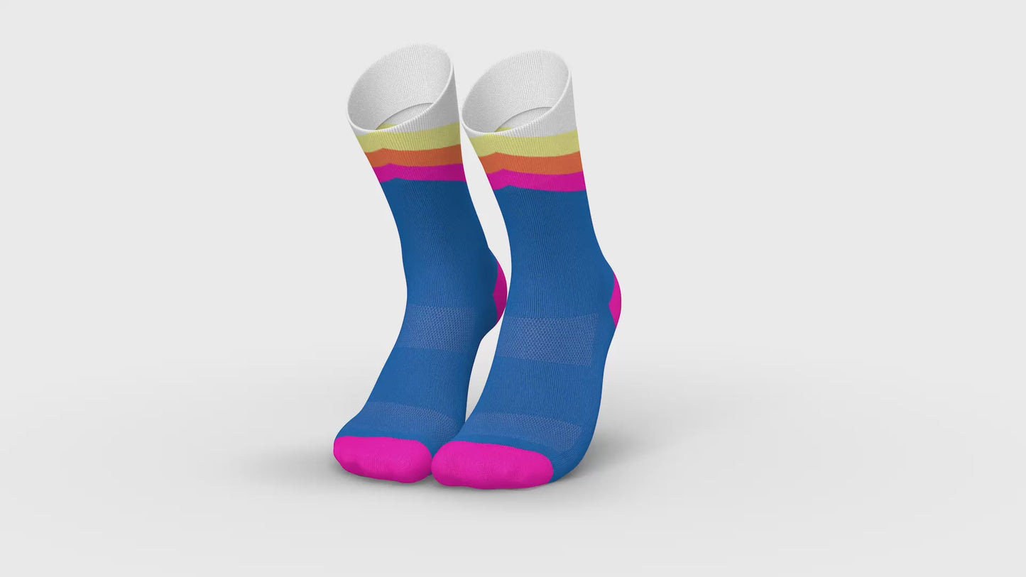 Load and play video in Gallery viewer, INCYLENCE 跑步運動機能襪 GRADES BLUE YELLOW
